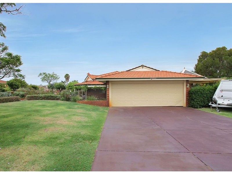 1 Garland Court, Kardinya WA 6163