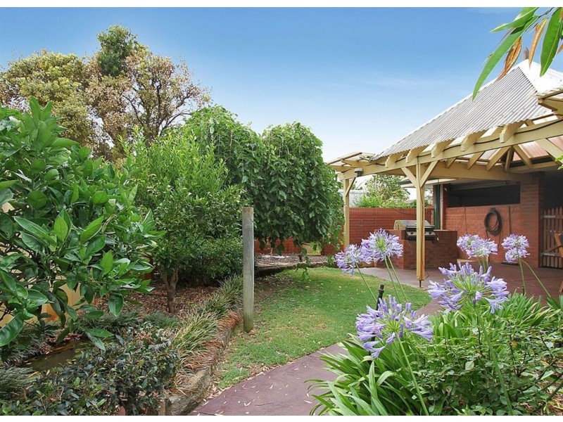 1 Garland Court, Kardinya WA 6163