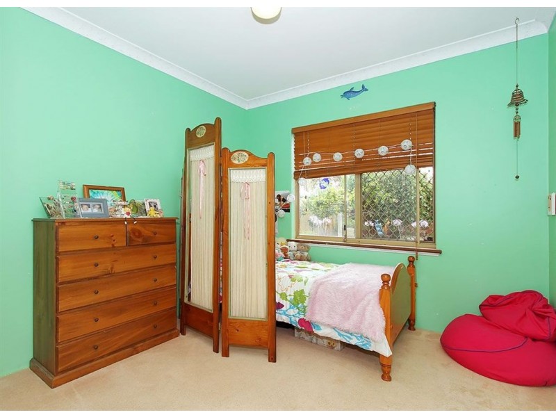 1 Garland Court, Kardinya WA 6163