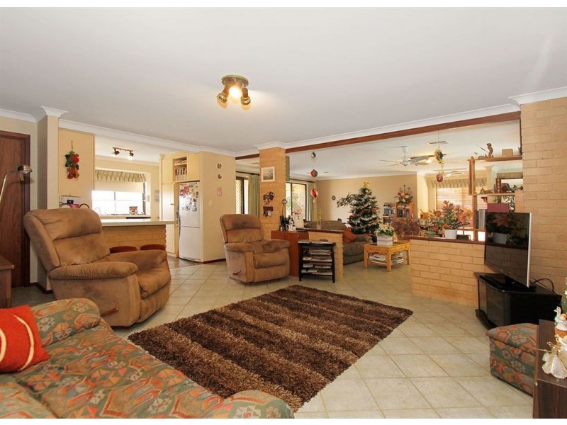 22 Riley Road, Kardinya WA 6163