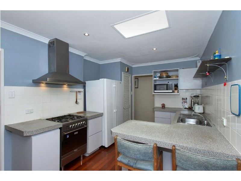 5 Thomas Way, Kardinya WA 6163