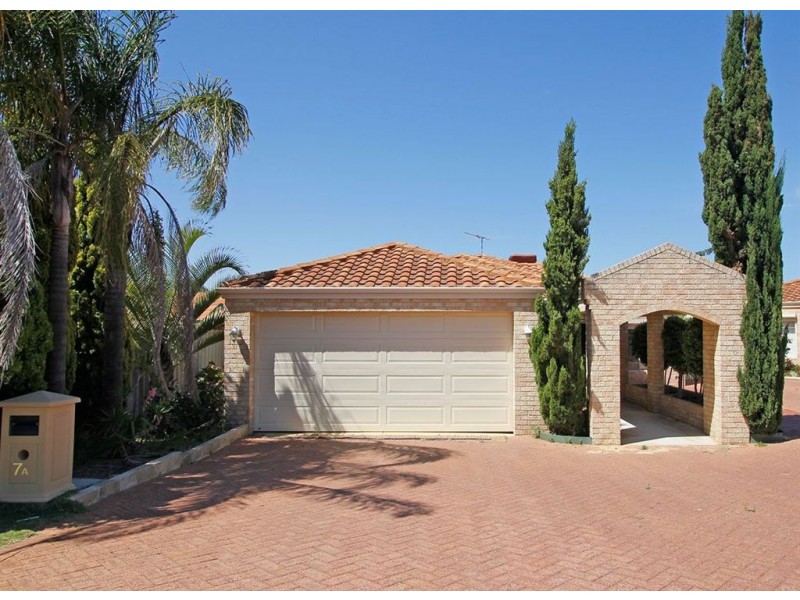 A/7 Rainbow Gardens, Bibra Lake WA 6163