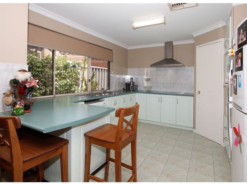 A/7 Rainbow Gardens, Bibra Lake WA 6163