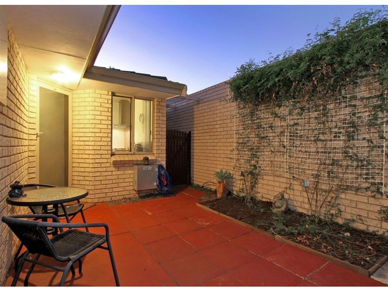 D/71 Gilbertson Road, Kardinya WA 6163