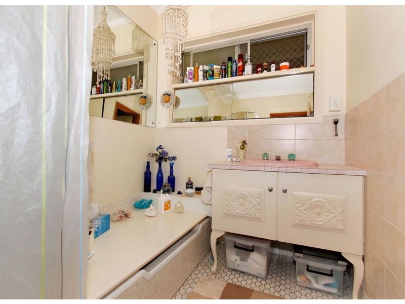 12 Capper Place, Kardinya WA 6163