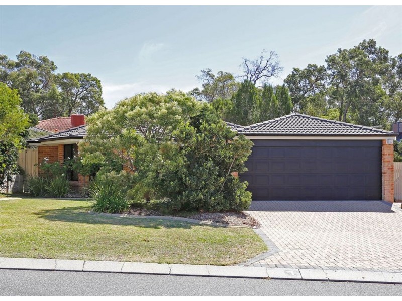 1 Mirabeau Mews, Bibra Lake WA 6163
