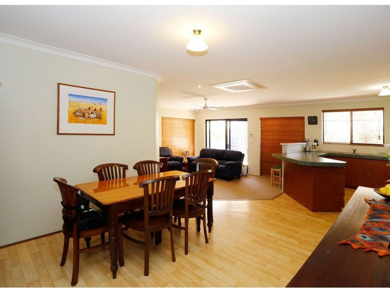 1 Mirabeau Mews, Bibra Lake WA 6163