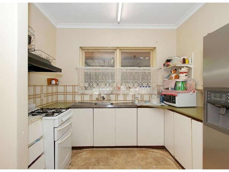 5 Antonio Street, Coolbellup WA 6163