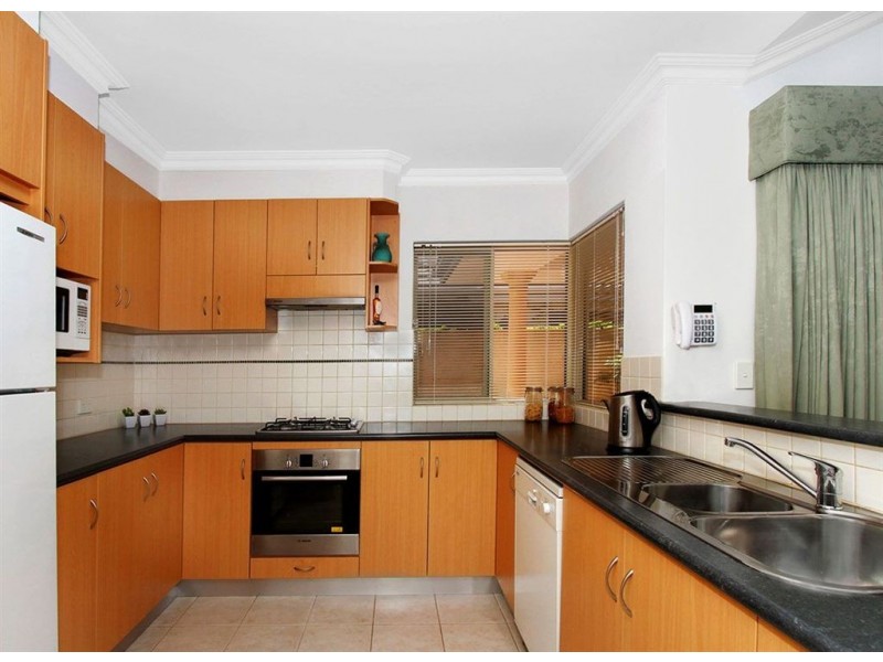 24 Williamson Road, Kardinya WA 6163