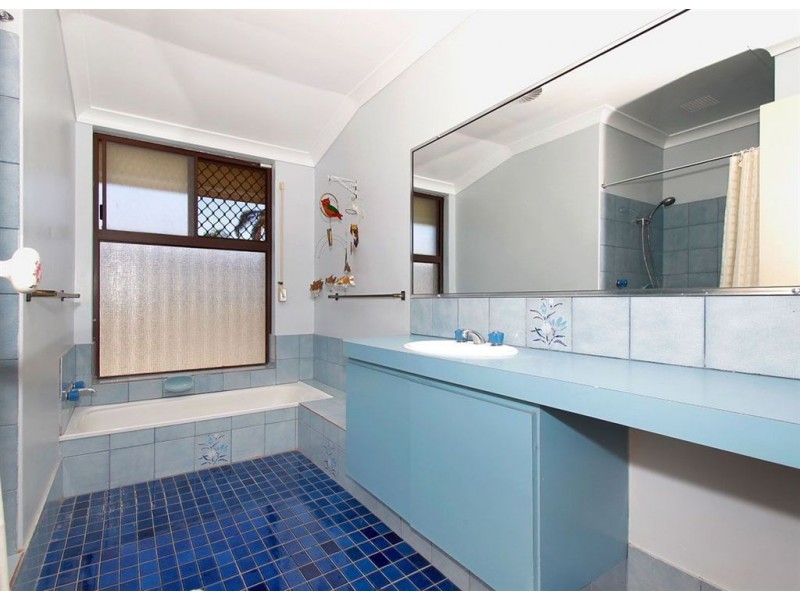 13 Marshall Way, Samson WA 6163