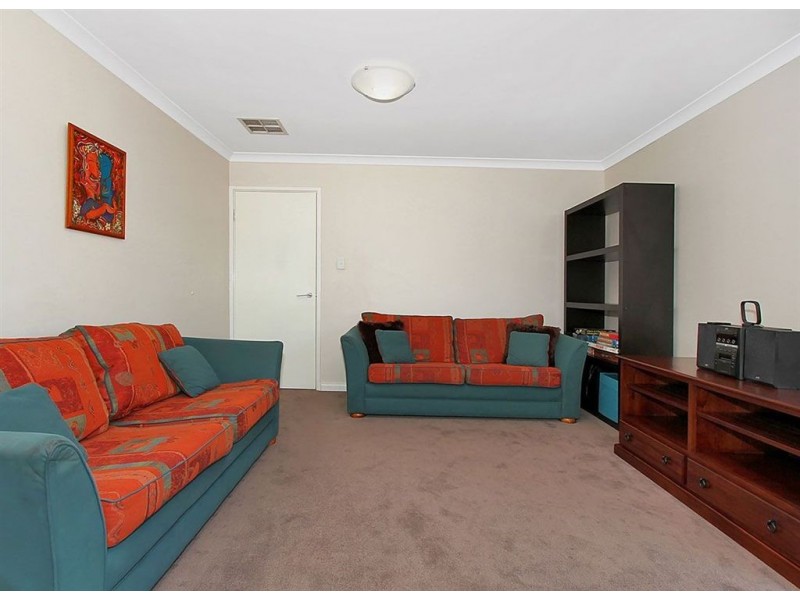 7 Paton Close, Winthrop WA 6150