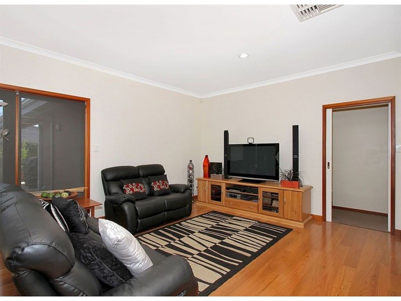 7 Paton Close, Winthrop WA 6150