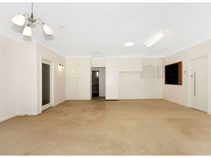 17 Gundill Street, Booragoon WA 6154