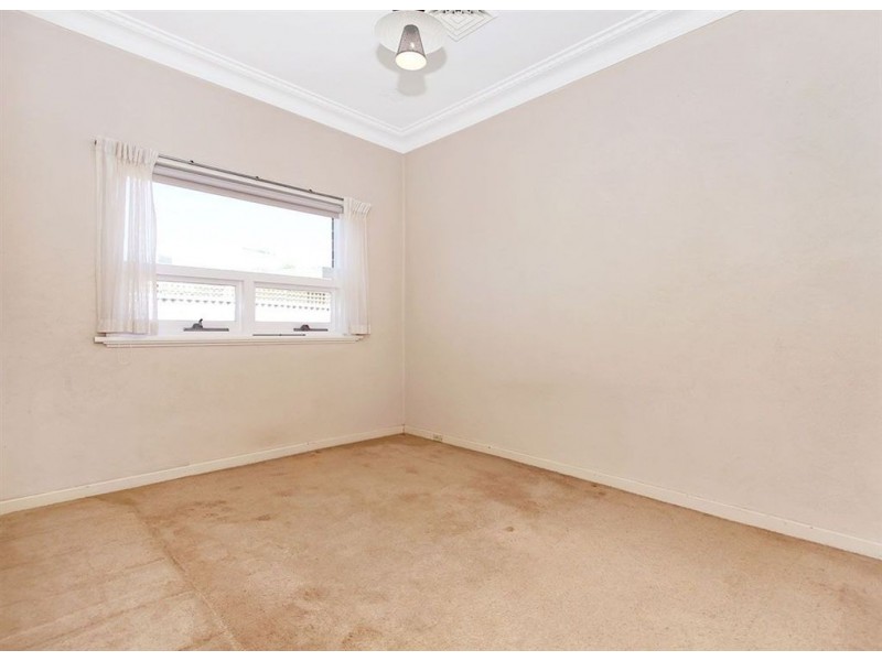 17 Gundill Street, Booragoon WA 6154