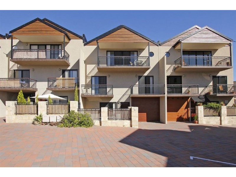 4/7 Bellion Drive, Hamilton Hill WA 6163