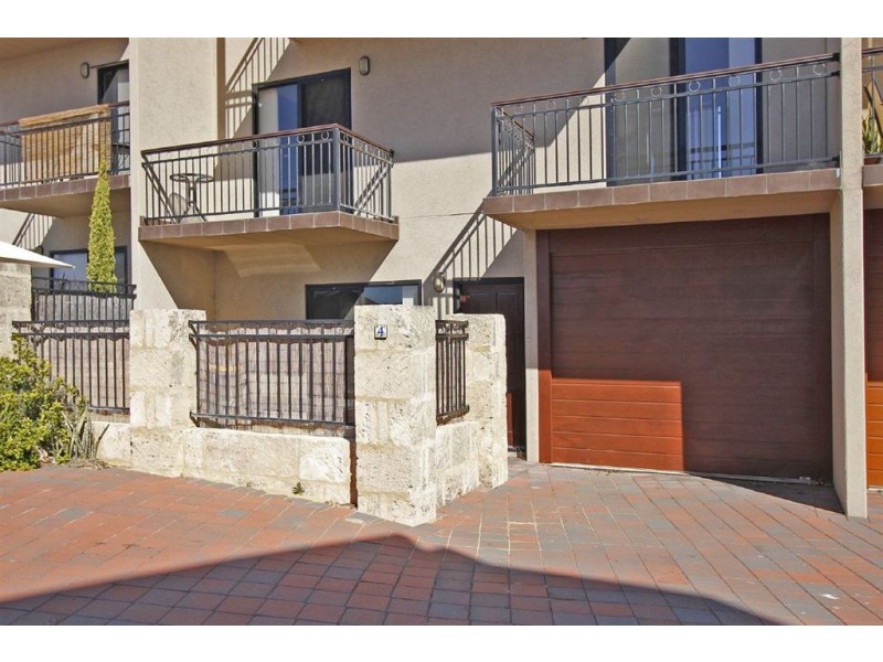 4/7 Bellion Drive, Hamilton Hill WA 6163