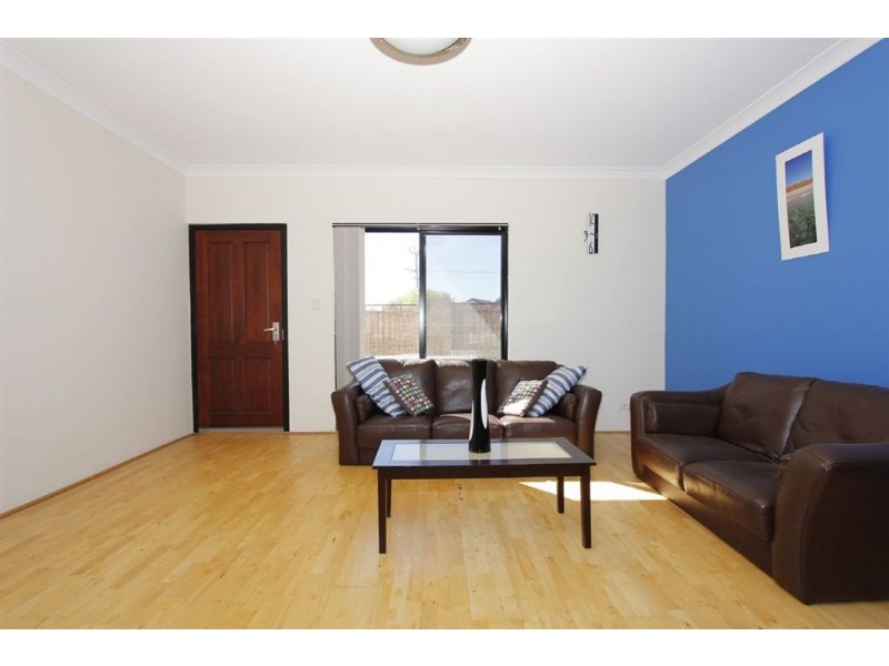 4/7 Bellion Drive, Hamilton Hill WA 6163