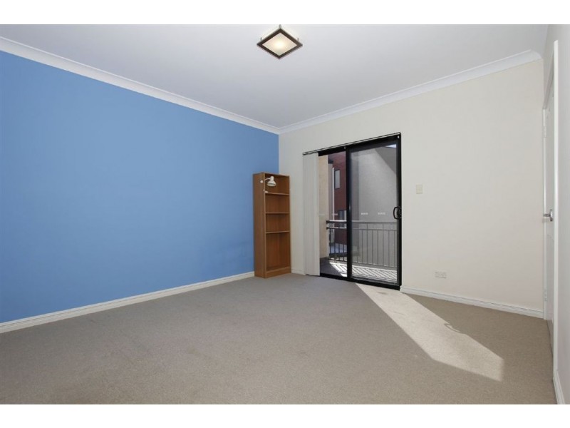 4/7 Bellion Drive, Hamilton Hill WA 6163