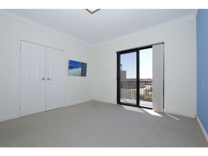 4/7 Bellion Drive, Hamilton Hill WA 6163