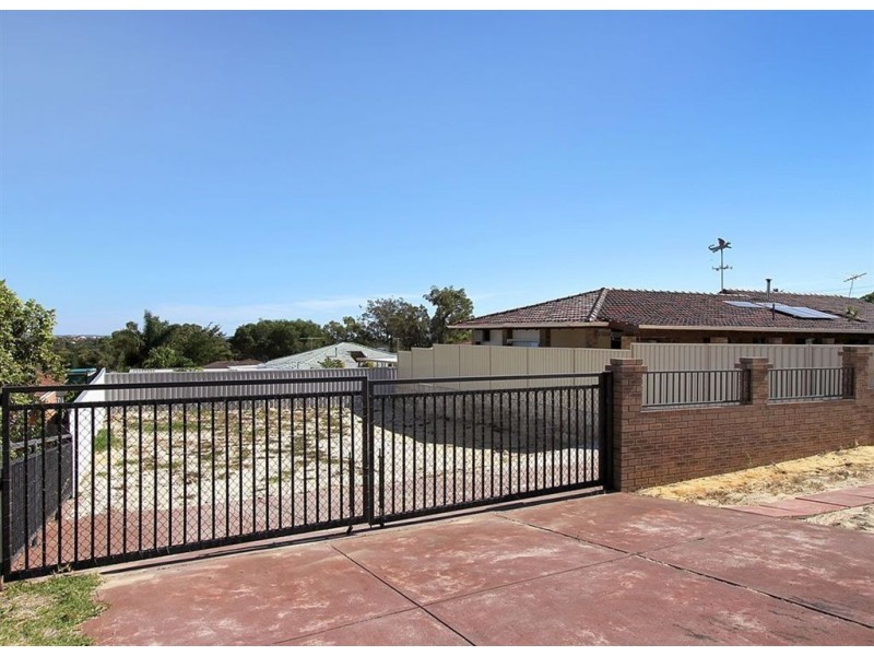 38 Quickly Crescent, Hamilton Hill WA 6163