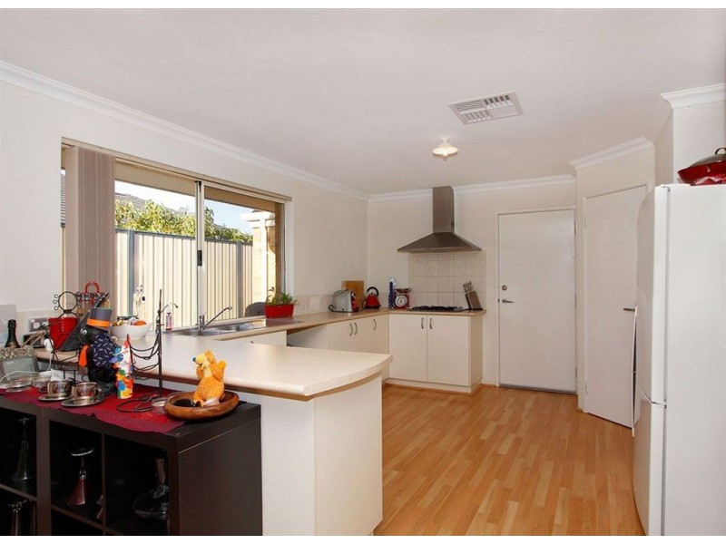 13 Columbus Loop, Success WA 6164
