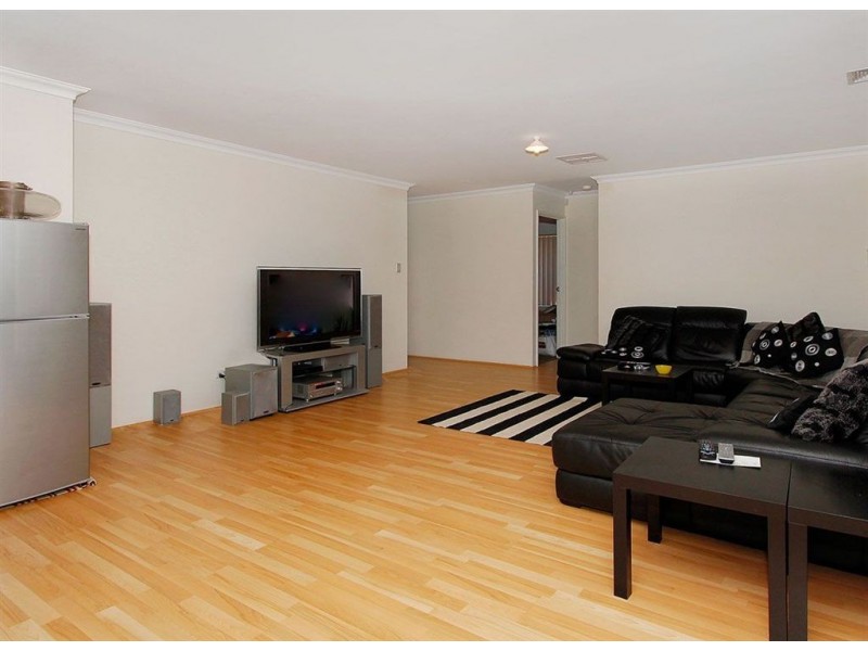 13 Columbus Loop, Success WA 6164