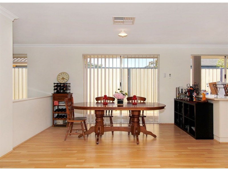 13 Columbus Loop, Success WA 6164