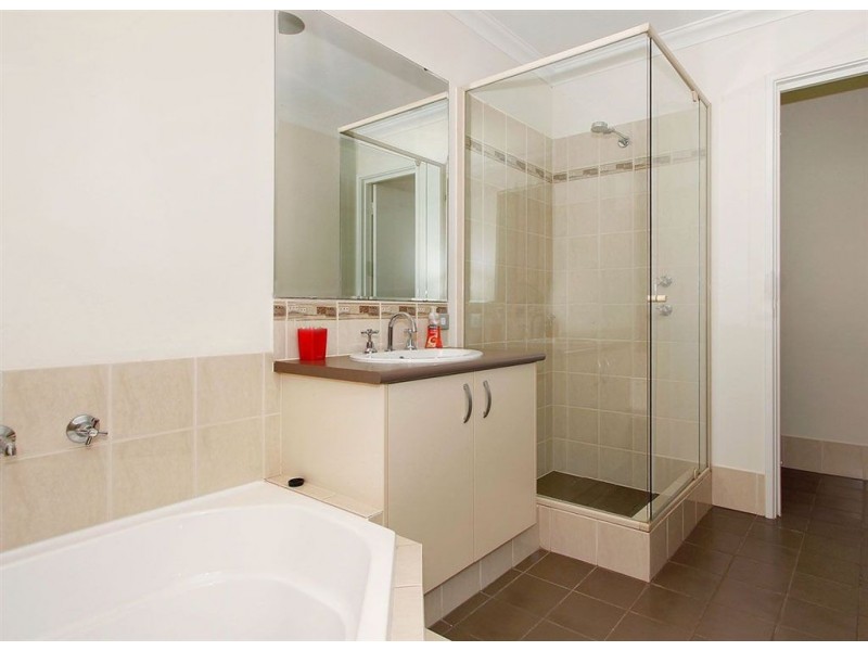 13 Columbus Loop, Success WA 6164