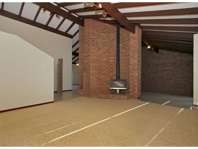 31 Winthrop Drive, Winthrop WA 6150