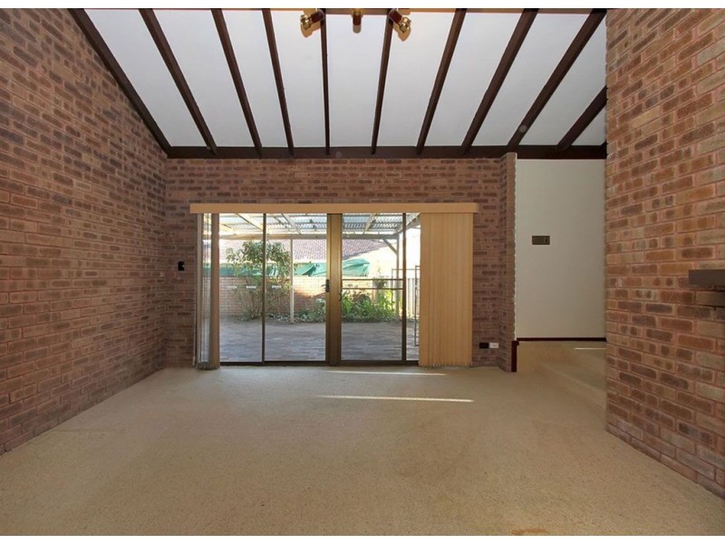 31 Winthrop Drive, Winthrop WA 6150