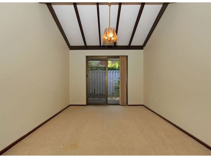 31 Winthrop Drive, Winthrop WA 6150