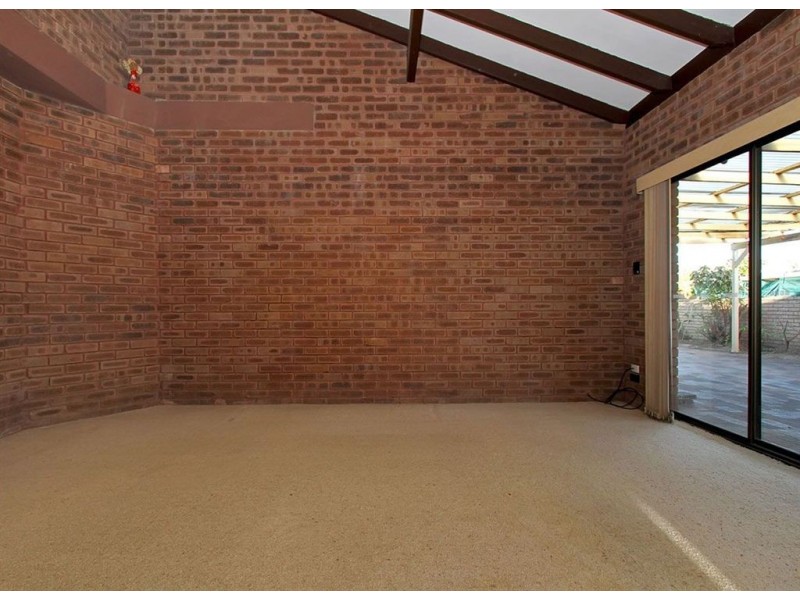 31 Winthrop Drive, Winthrop WA 6150