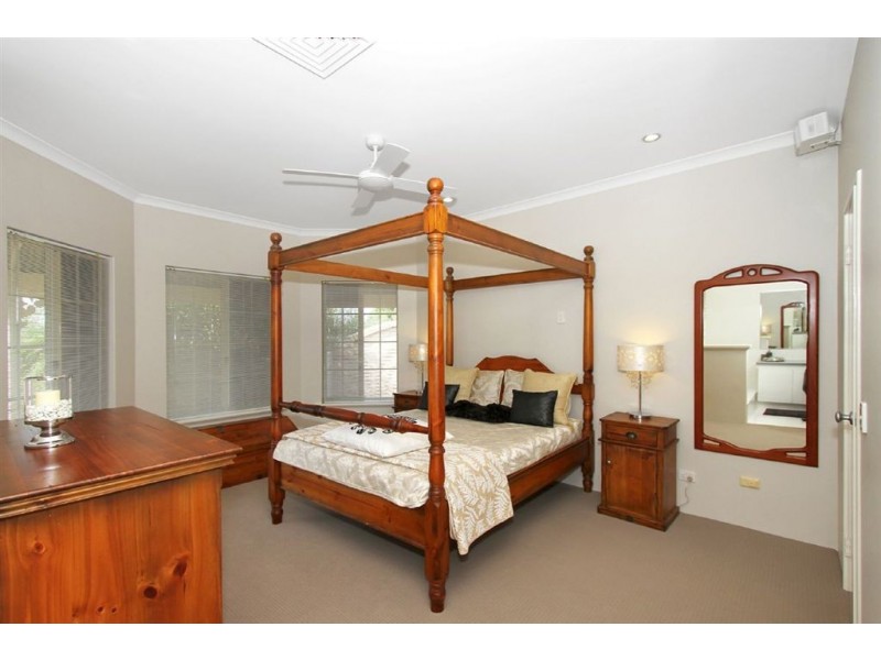 1 Clifton Court, Kardinya WA 6163