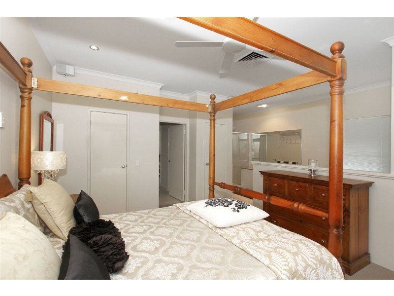 1 Clifton Court, Kardinya WA 6163