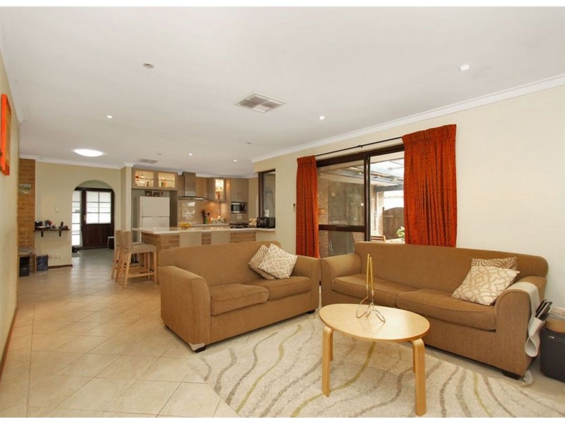 6 Scythe Street, Willetton WA 6155