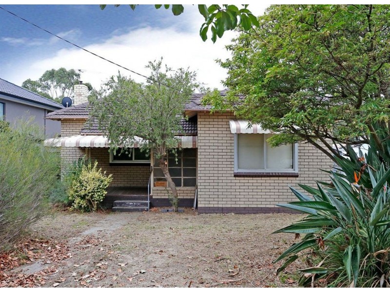 7 Finney Street, Willagee WA 6156