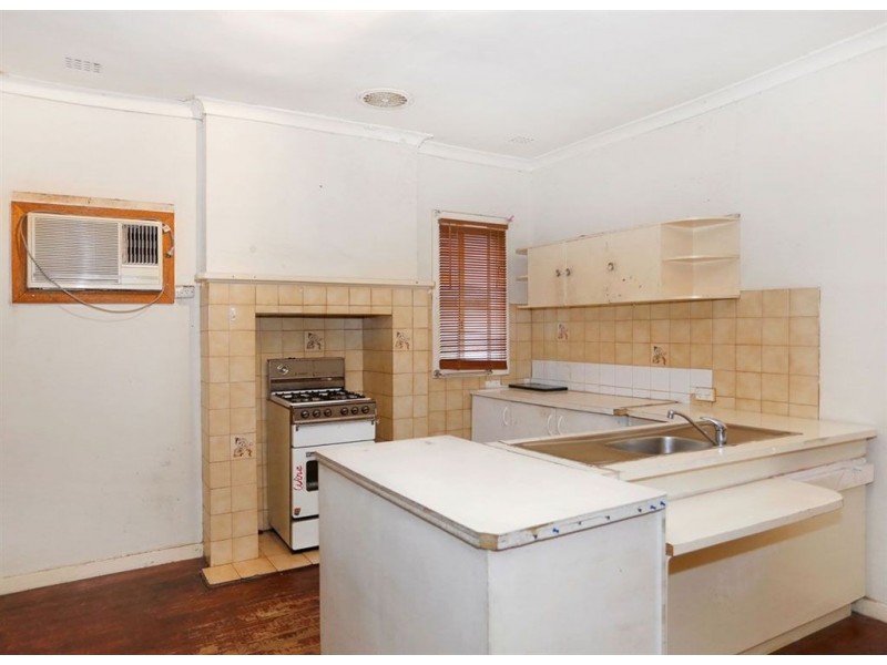 7 Finney Street, Willagee WA 6156