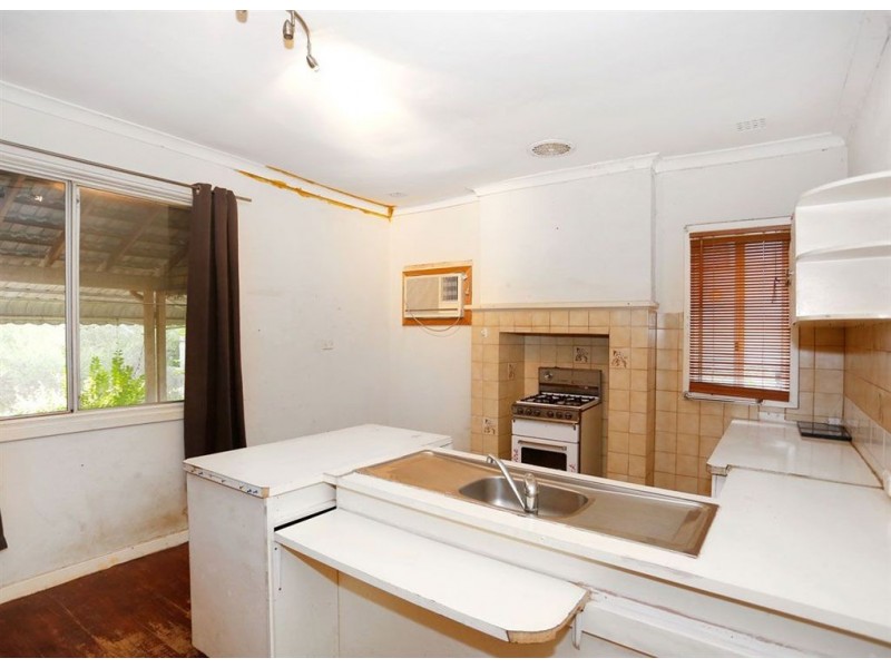 7 Finney Street, Willagee WA 6156