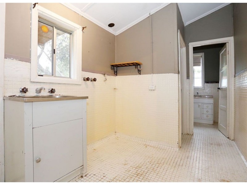 7 Finney Street, Willagee WA 6156