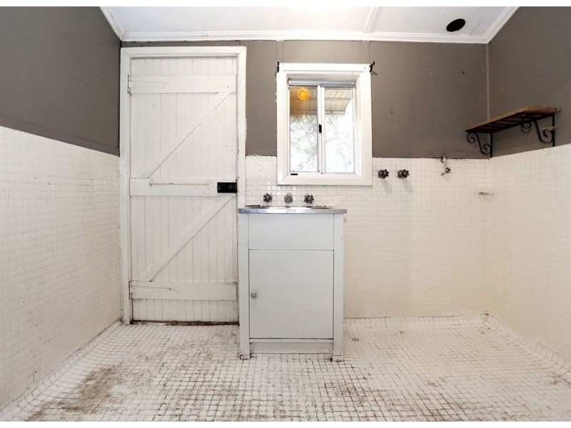 7 Finney Street, Willagee WA 6156