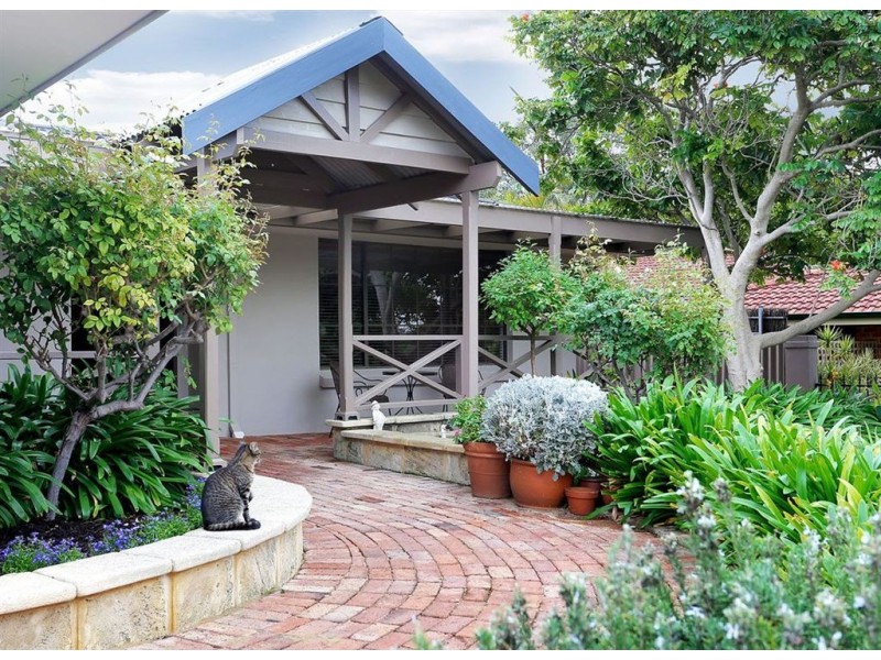 17 Monaco Avenue, North Lake WA 6163