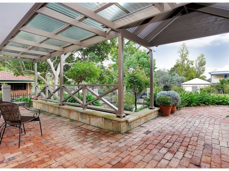 17 Monaco Avenue, North Lake WA 6163