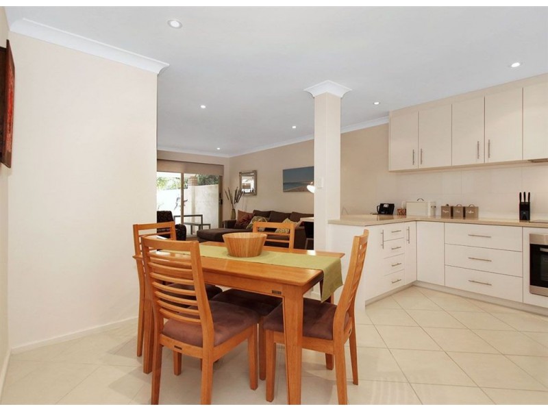 2/1 Ince Road, Attadale WA 6156