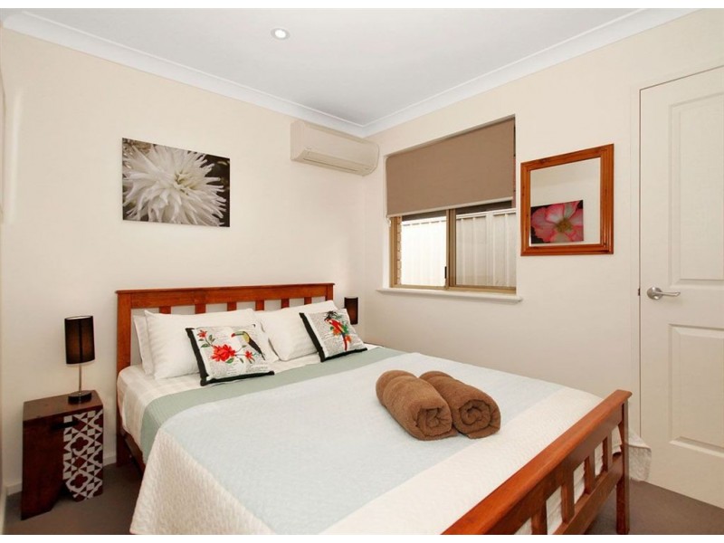 2/1 Ince Road, Attadale WA 6156