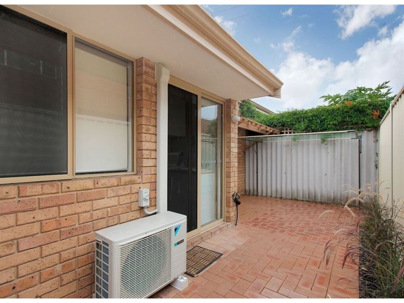 2/1 Ince Road, Attadale WA 6156