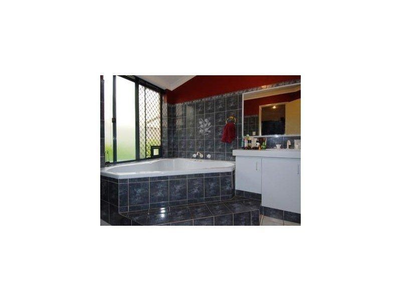 20 Fern Leaf Court, Leeming WA 6149