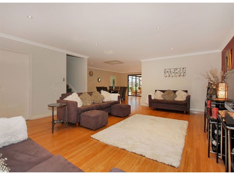 15A Norma Road, Alfred Cove WA 6154