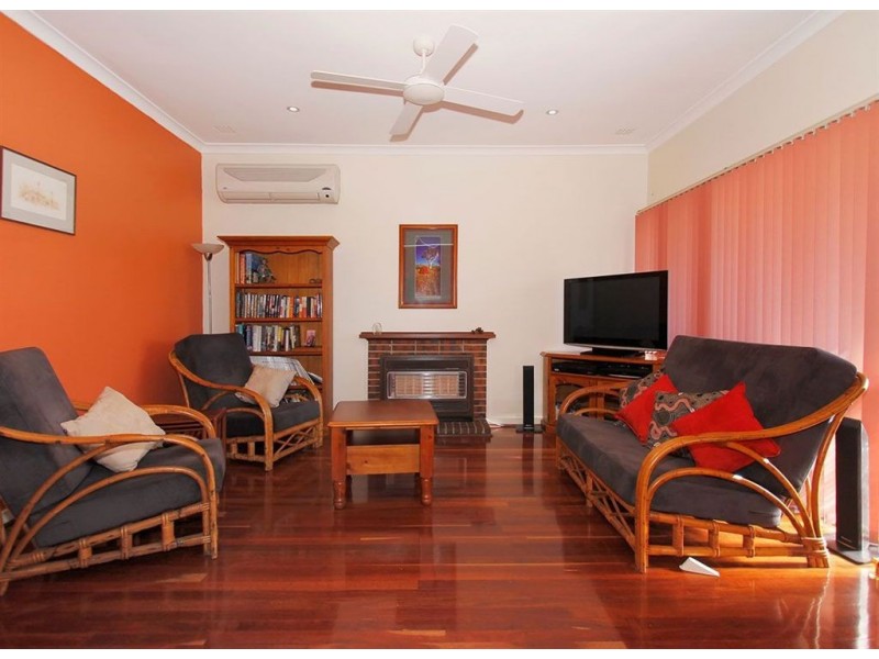 51 Counsel Road, Coolbellup WA 6163