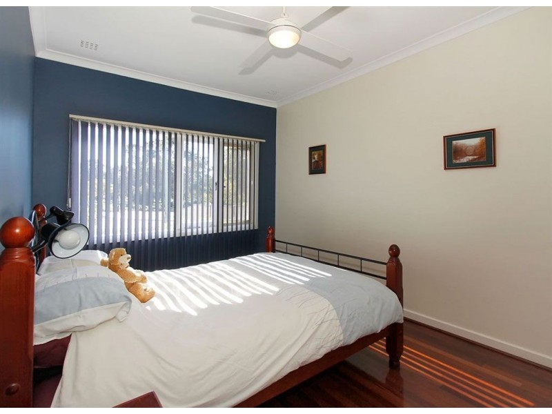 51 Counsel Road, Coolbellup WA 6163