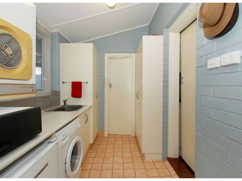 51 Counsel Road, Coolbellup WA 6163